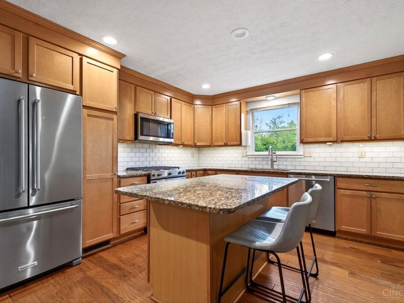 391 Roselake Drive, Centerville, OH 45458 Photo 9