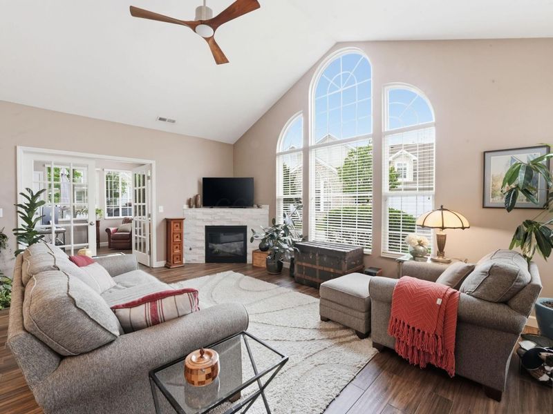 5242 Bridwell Lane, Unit 10, Westerville, OH 43081 Photo 1