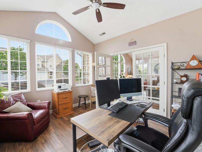 5242 Bridwell Lane, Unit 10, Westerville, OH 43081 Photo 3