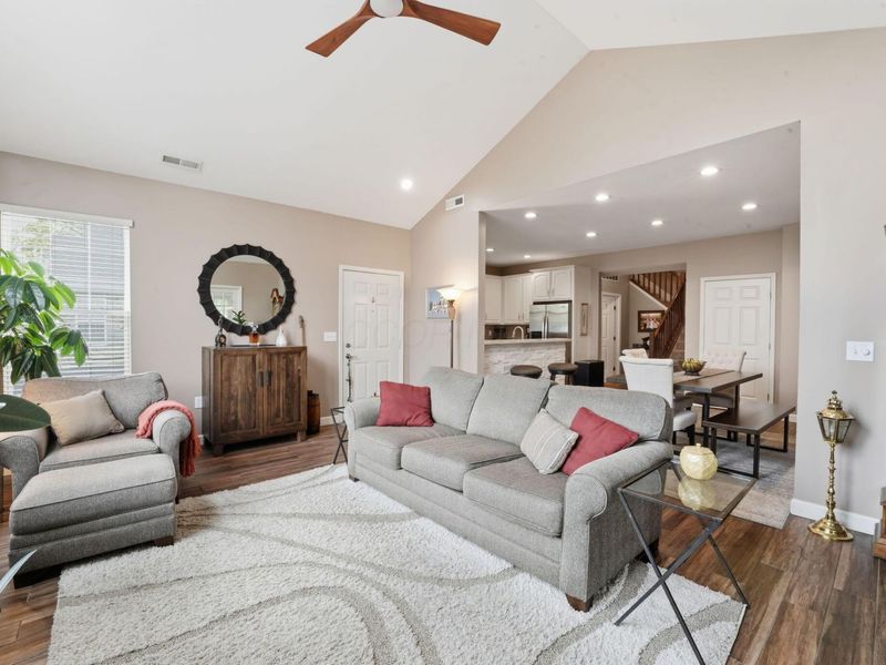 5242 Bridwell Lane, Unit 10, Westerville, OH 43081 Photo 7