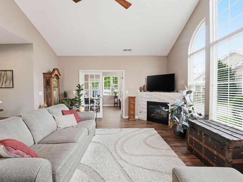 5242 Bridwell Lane, Unit 10, Westerville, OH 43081 Photo 9