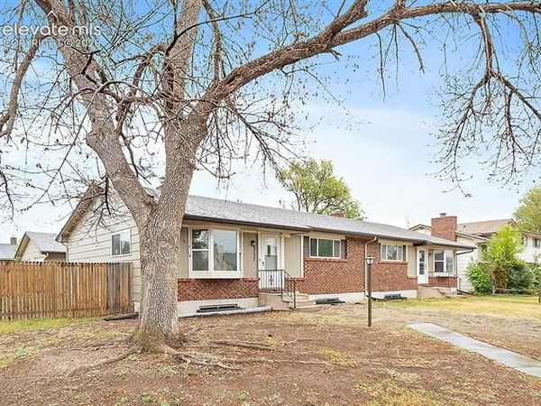 6735 Hampton Drive, Colorado Springs, CO 80918