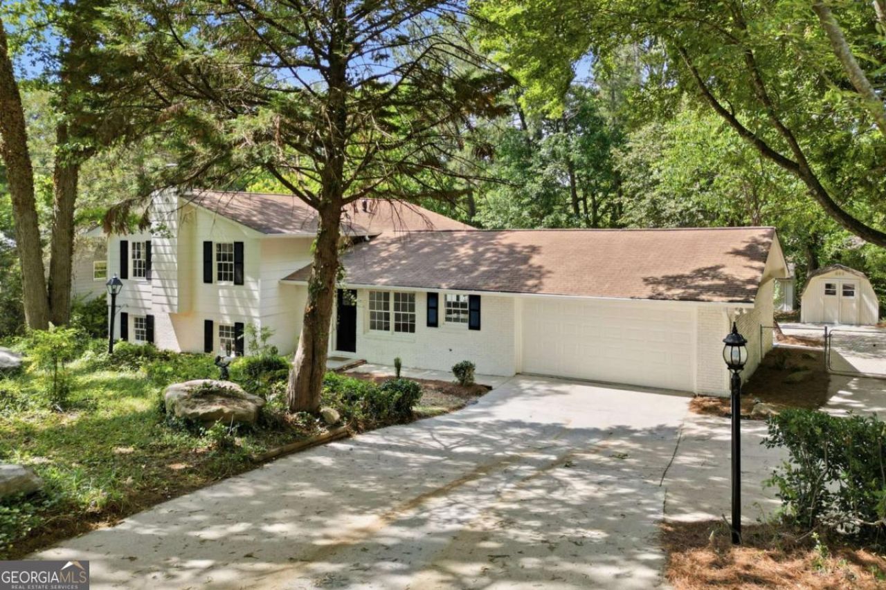 2131 Rolling Acres Drive Sw, Conyers, GA 30094 Main Photo