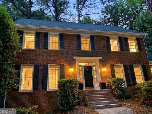 153 Lakeside Drive, Kennesaw, GA 30144
