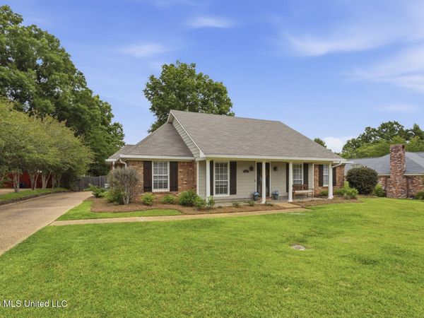 212 Cobblestone Drive, Madison, MS 39110