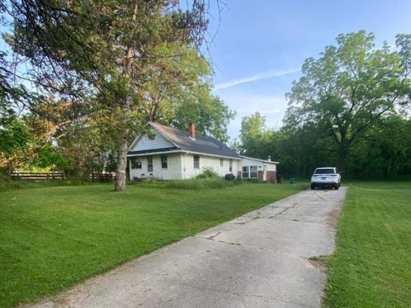 6109 E Baldwin Road, Grand Blanc Twp, MI 48439