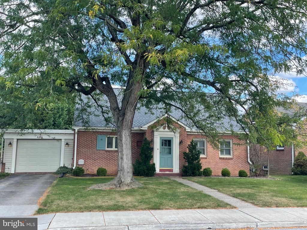 430 BAER AVENUE , HANOVER, PA 17331