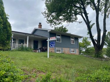 1305 N STERLING BOULEVARD, STERLING, VA 20164