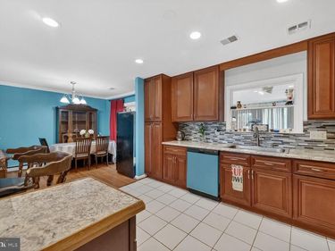 1305 N STERLING BOULEVARD, STERLING, VA 20164