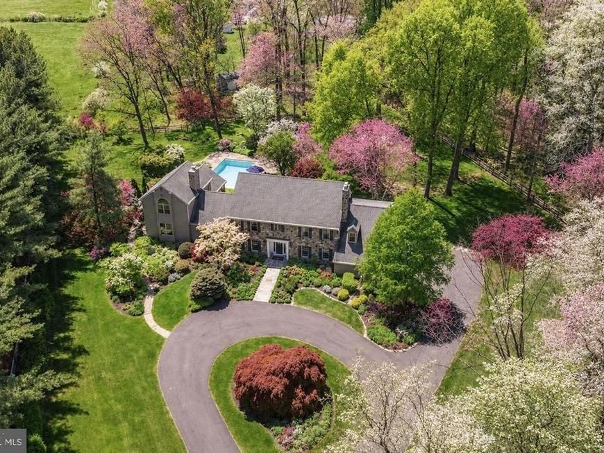 3521 N Sugan Road, New Hope, PA 18938 Main Photo