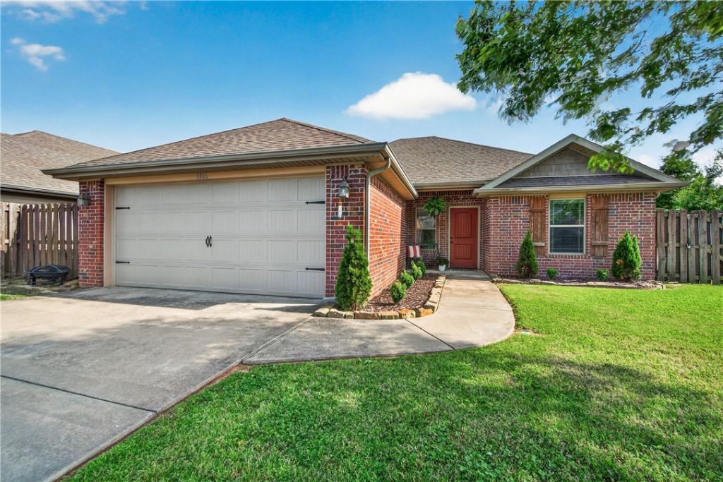 1106 Berkeley Avenue, Rogers, AR 72758 Main Photo