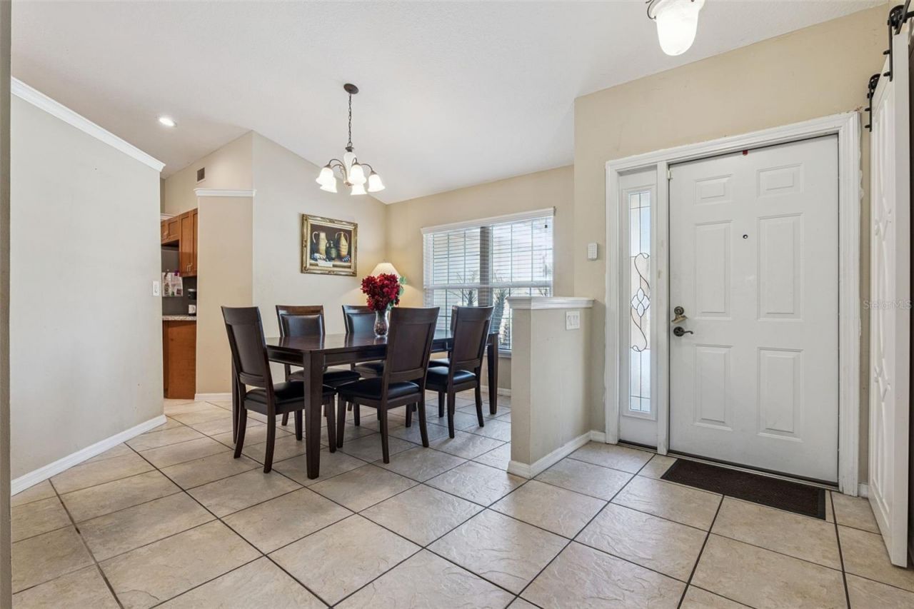 35401 Willow Circle, Fruitland Park, FL 34731 Photo
