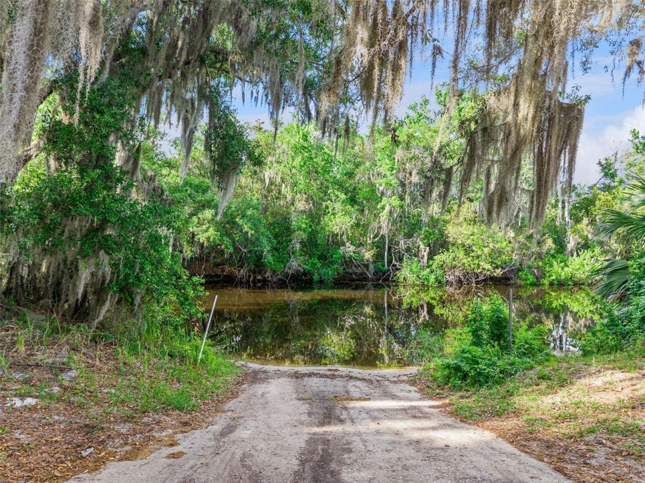 35401 Willow Circle, Fruitland Park, FL 34731 Photo