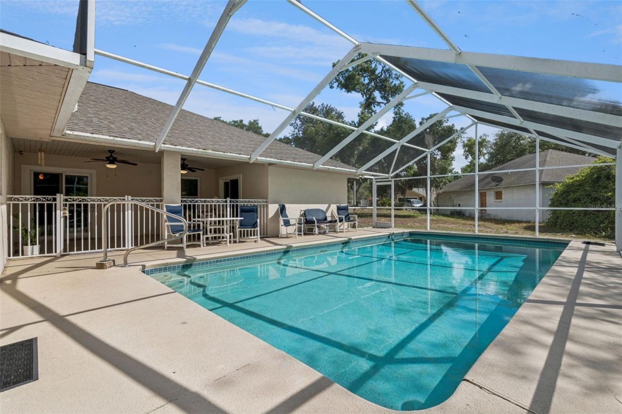 35401 Willow Circle, Fruitland Park, FL 34731 Photo