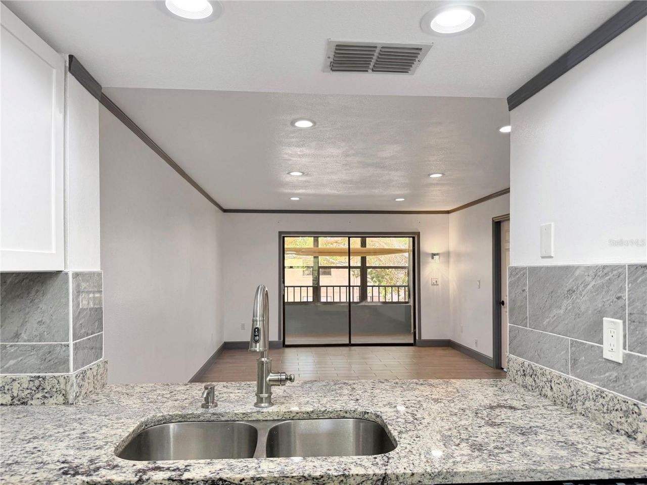 2275 62nd Avenue N, Unit 5202, Saint Petersburg, FL 33713 Photo