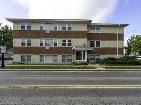 7347 W Diversey Avenue, Unit 7, Elmwood Park, IL 60707