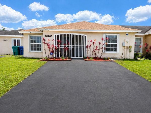 20107 NW 27th Cir , Miami Gardens, FL 33056