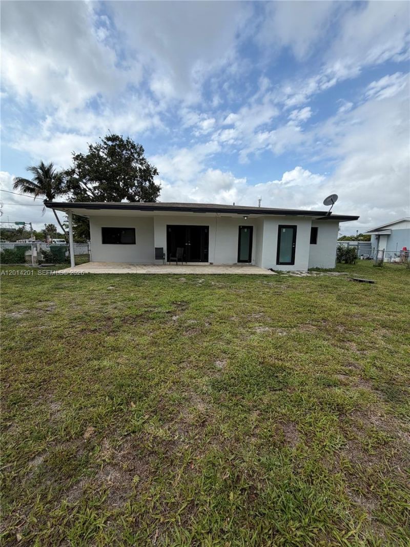 1410 NW 199th St, Miami Gardens, FL 33169 Photo