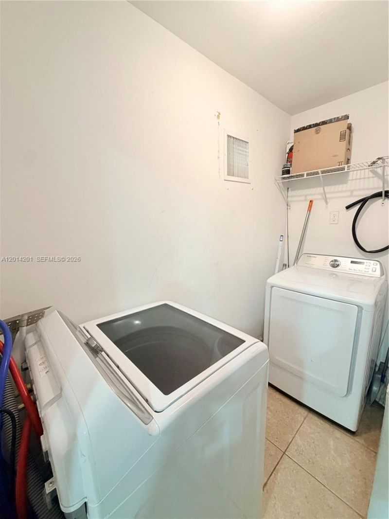 1410 NW 199th St, Miami Gardens, FL 33169 Photo