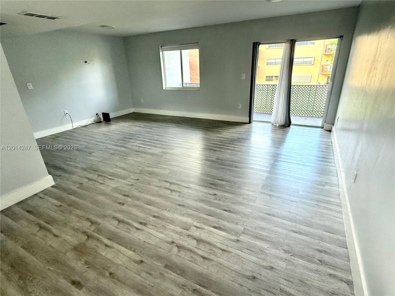 399 NW 72nd Ave, Unit 210, Miami, FL 33126 Photo