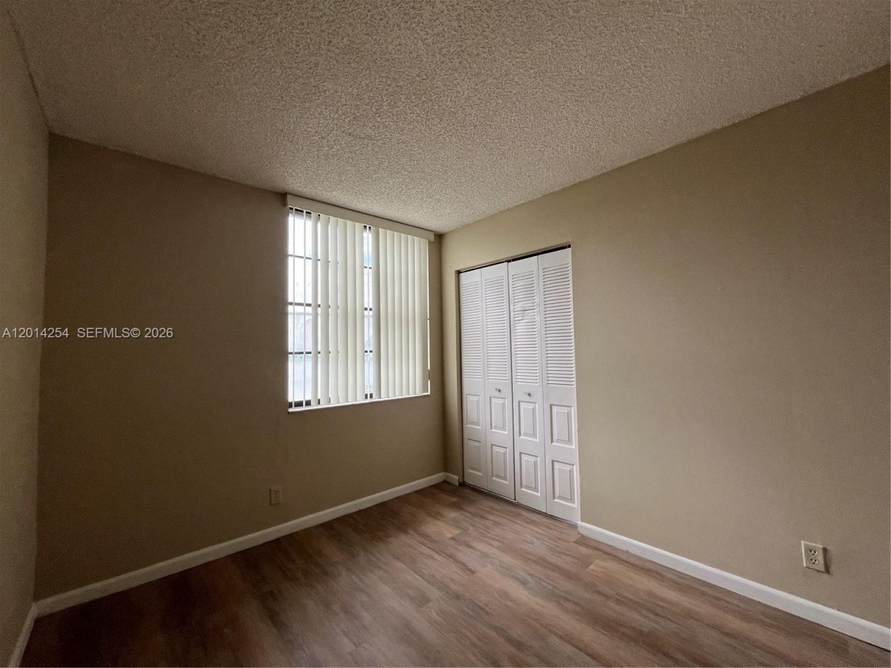 212 Lake Pointe Dr , Unit 209, Oakland Park, FL 33309 Photo