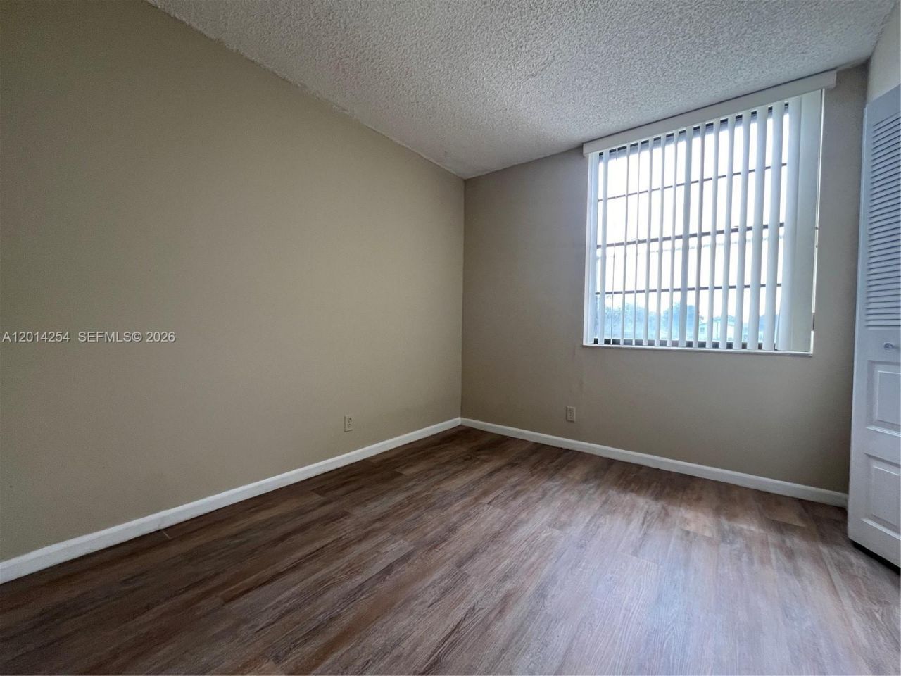 212 Lake Pointe Dr , Unit 209, Oakland Park, FL 33309 Photo