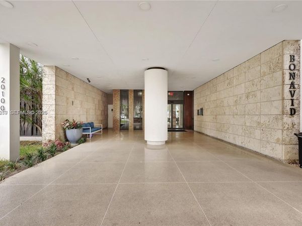 20100 W Country Club Dr , Unit 1606, Aventura, FL 33180