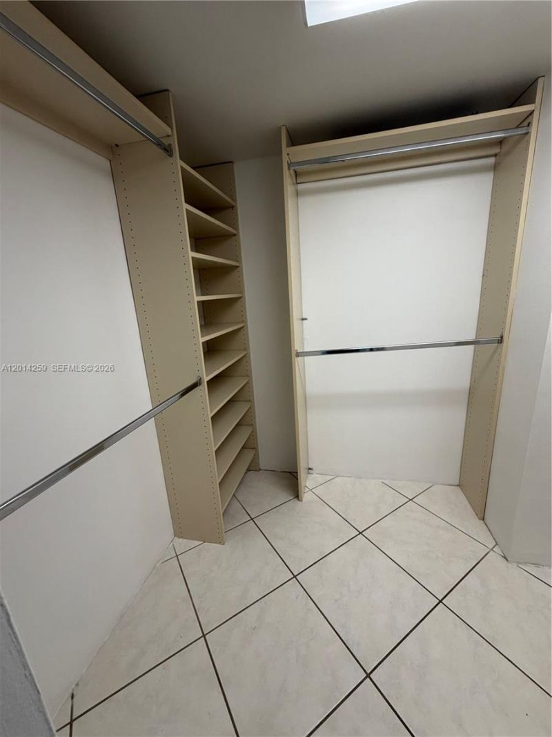 20100 W Country Club Dr , Unit 1606, Aventura, FL 33180 Photo