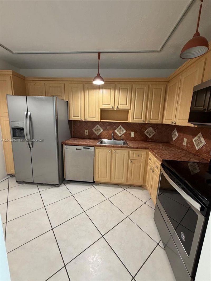 20100 W Country Club Dr , Unit 1606, Aventura, FL 33180 Photo