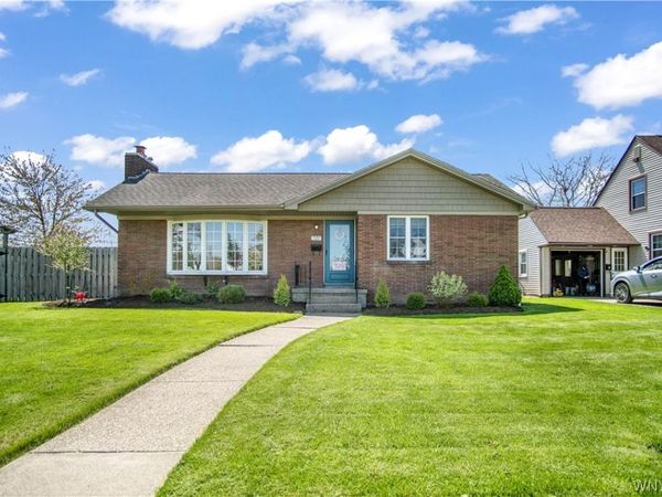 521 Thorncliff Road, Buffalo, NY 14223
