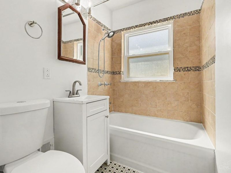3825 Virginia Court, Green Township, OH 45248 Photo 10