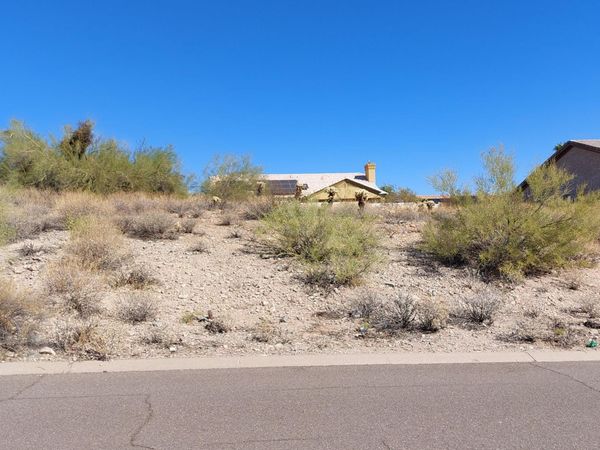 15652 E SYCAMORE Drive, Unit 6, Fountain Hills, AZ 85268
