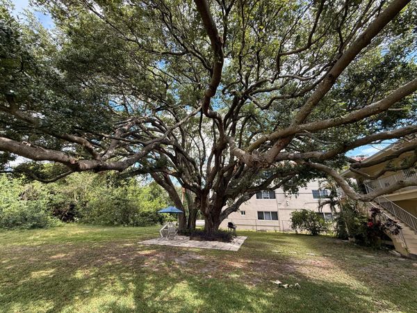2525 Pierce Street, Unit 7, Hollywood, FL 33020