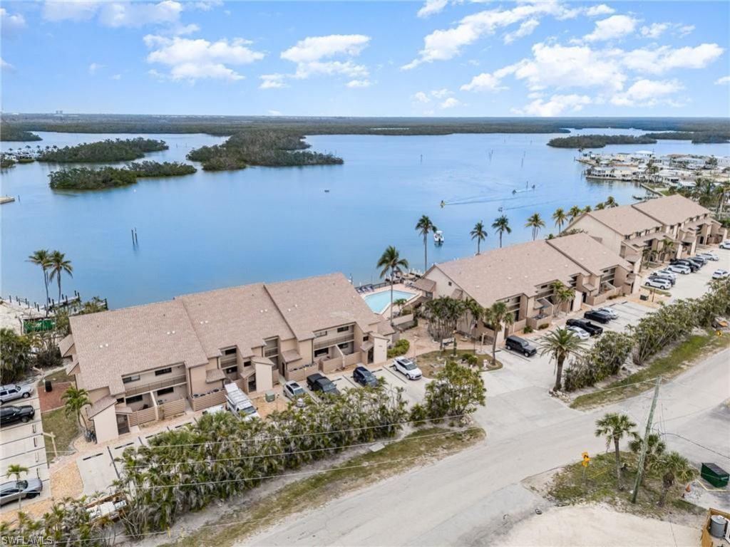 898 Buttonwood Dr, Unit 105, Fort Myers Beach, FL 33931 Photo