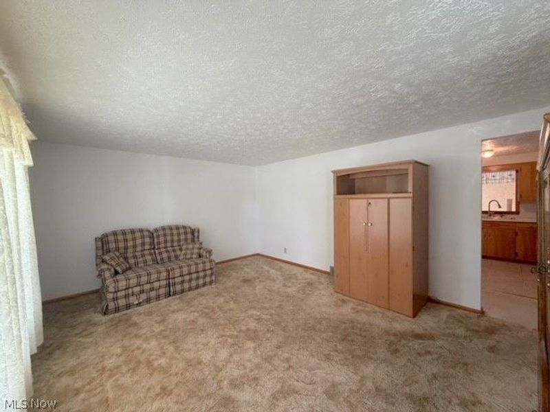 1172 2nd Street SW, New Philadelphia, OH 44663 Photo 3