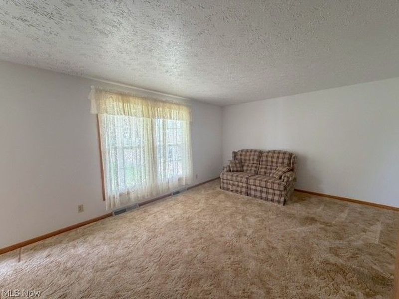 1172 2nd Street SW, New Philadelphia, OH 44663 Photo 4