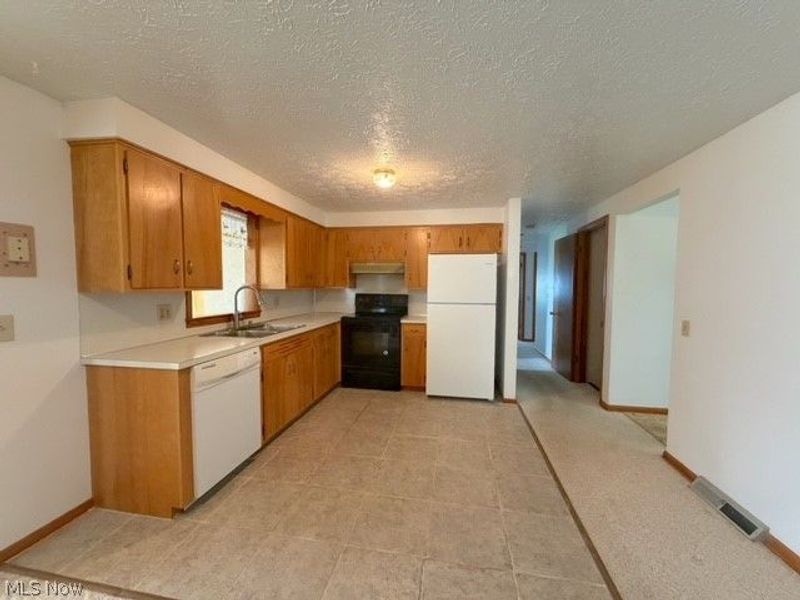 1172 2nd Street SW, New Philadelphia, OH 44663 Photo 6