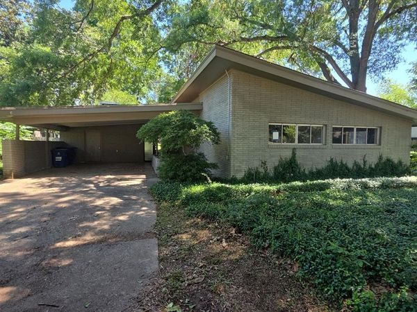 4643 FERN , Shreveport, LA 71105