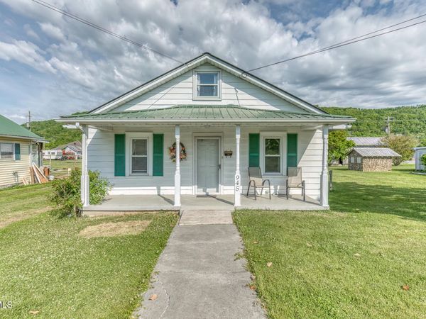 945 North Elm Avenue, Erwin, TN 37650