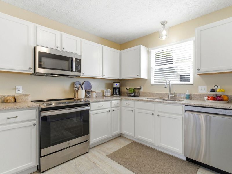 8778 Olenmead Drive, Lewis Center, OH 43035 Photo 18