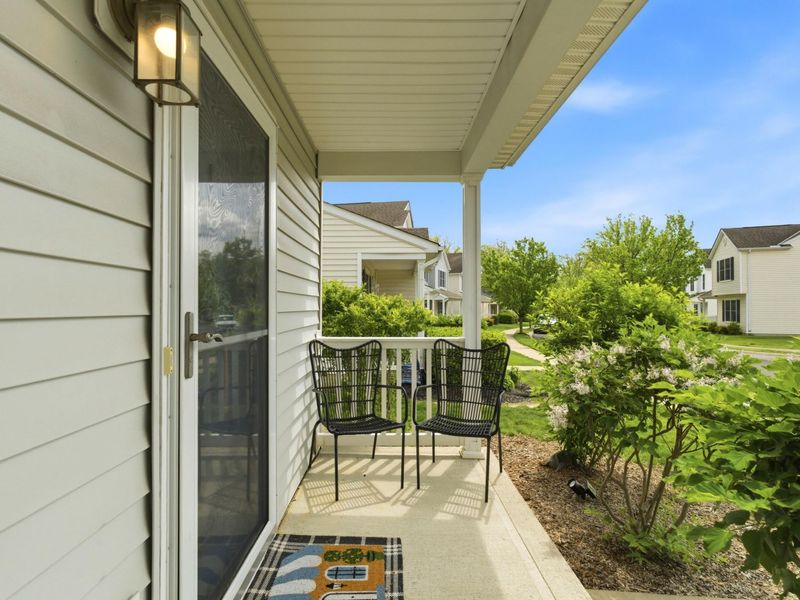 8778 Olenmead Drive, Lewis Center, OH 43035 Photo 6