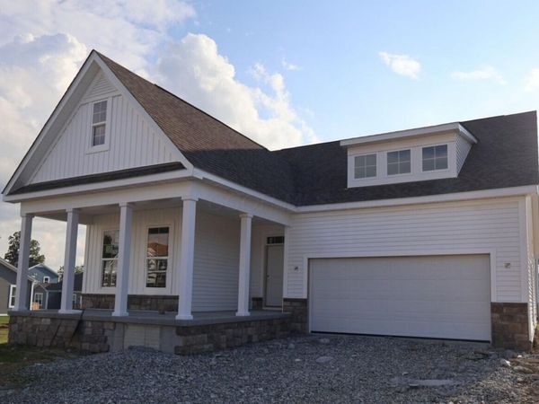 412 Fannin Drive, Pataskala, OH 43062