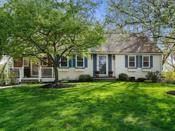 22 Crest Rd, Framingham, MA 01702