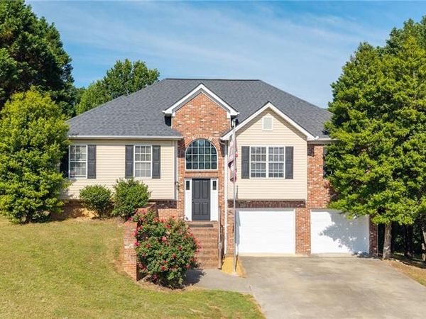 240 Orchard Way SE, Calhoun, GA 30701