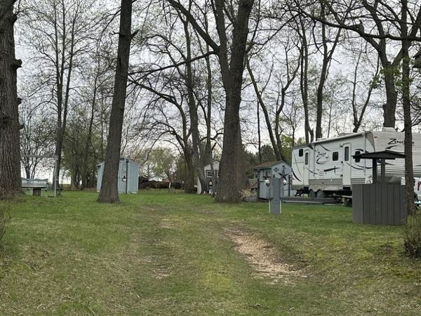 10-291/292 Woodhaven Lakes , Sublette, IL 61367