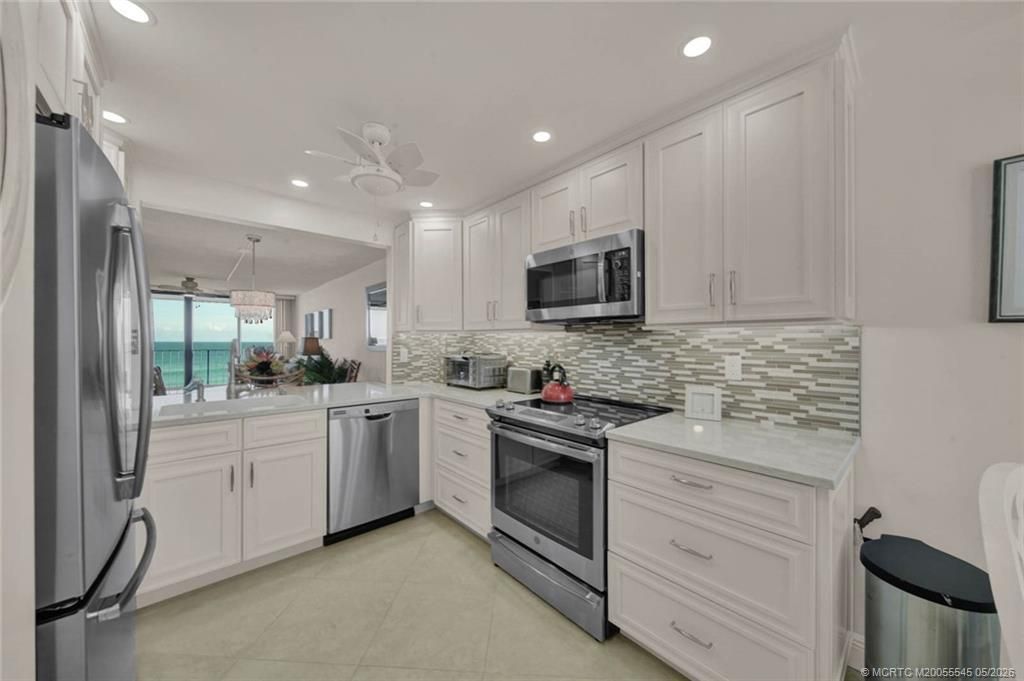 10000 S Ocean Drive, Unit 404, Jensen Beach, FL 34957 Photo
