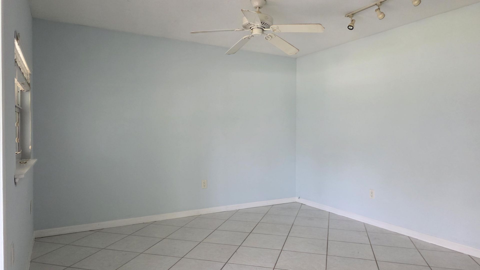 1125 S Ocean Drive, Unit B, Hutchinson Island, FL 34949 Photo