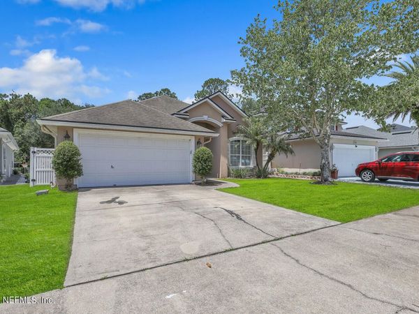 860 BRIARCREEK Road, Jacksonville, FL 32225