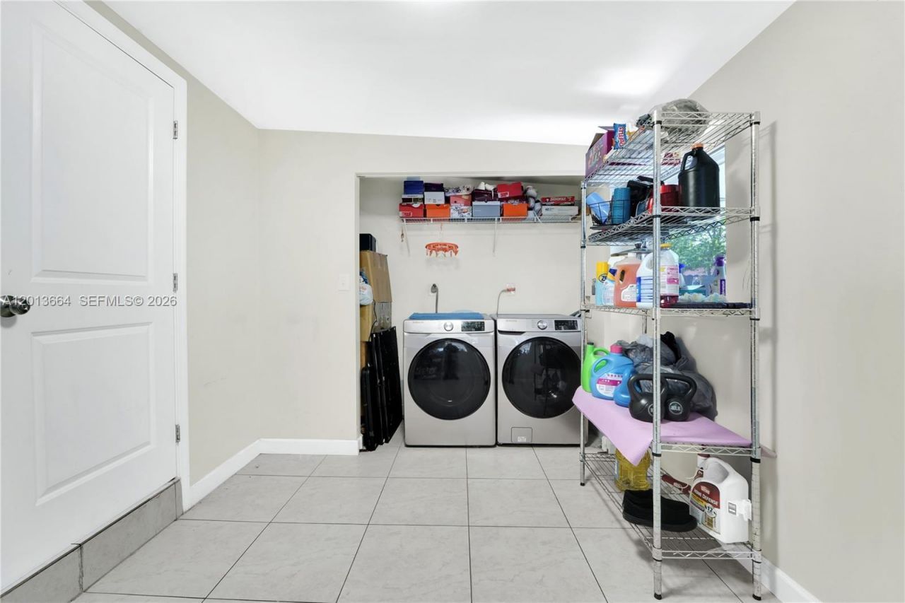 9425 NW 36th Ave , Miami, FL 33147 Photo