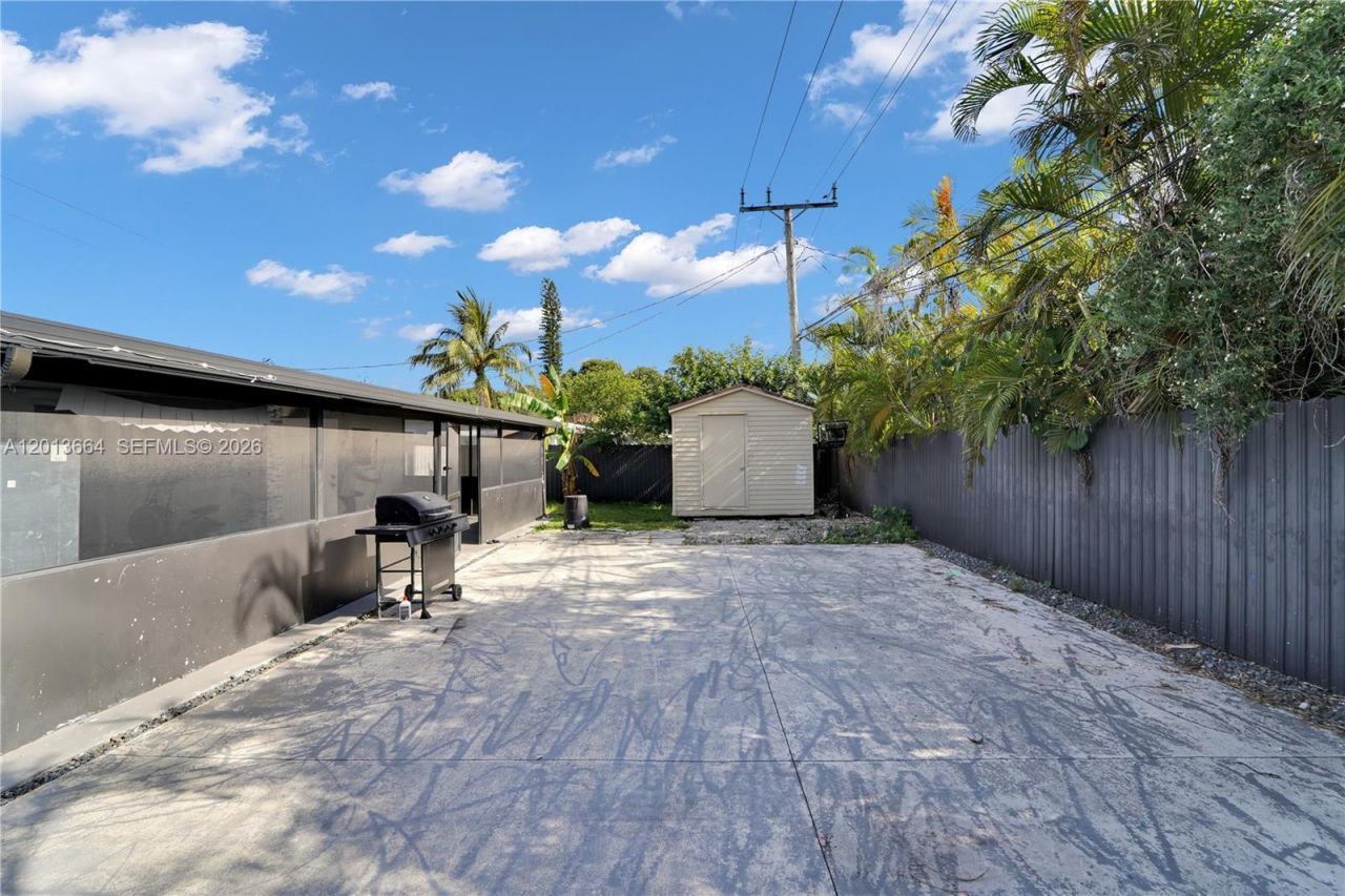 9425 NW 36th Ave , Miami, FL 33147 Photo